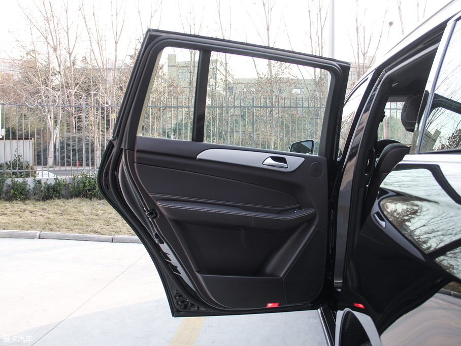 2018YGLS GLS 320 4MATIC