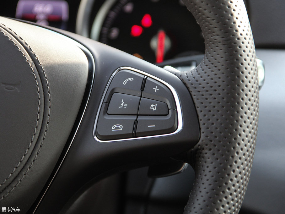 2018YGLS GLS 320 4MATIC