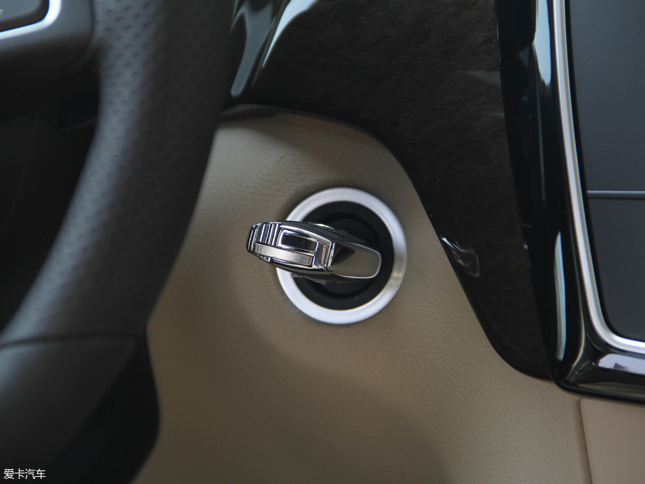 2018YGLS GLS 400 4MATIC Ӹ