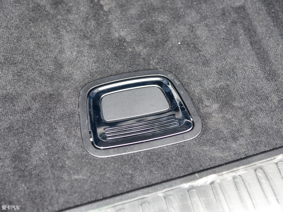 2018YGLS Ŀ GLS 500 4MATIC