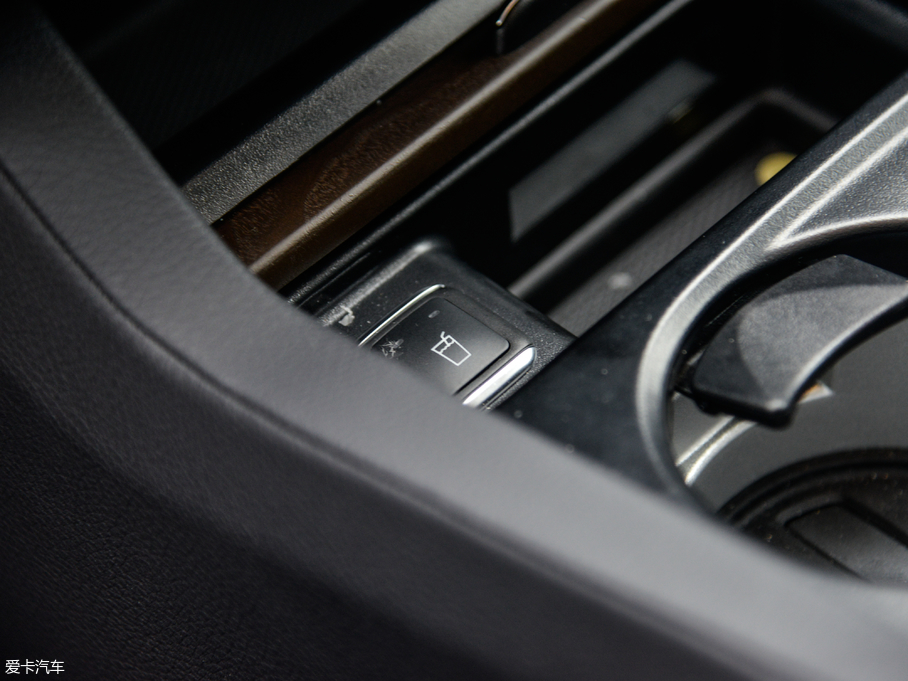 2018YGLS Ŀ GLS 500 4MATIC