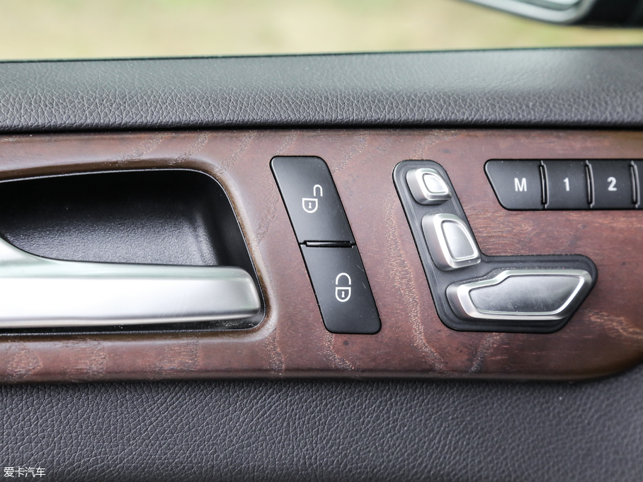 2018YGLS Ŀ GLS 500 4MATIC