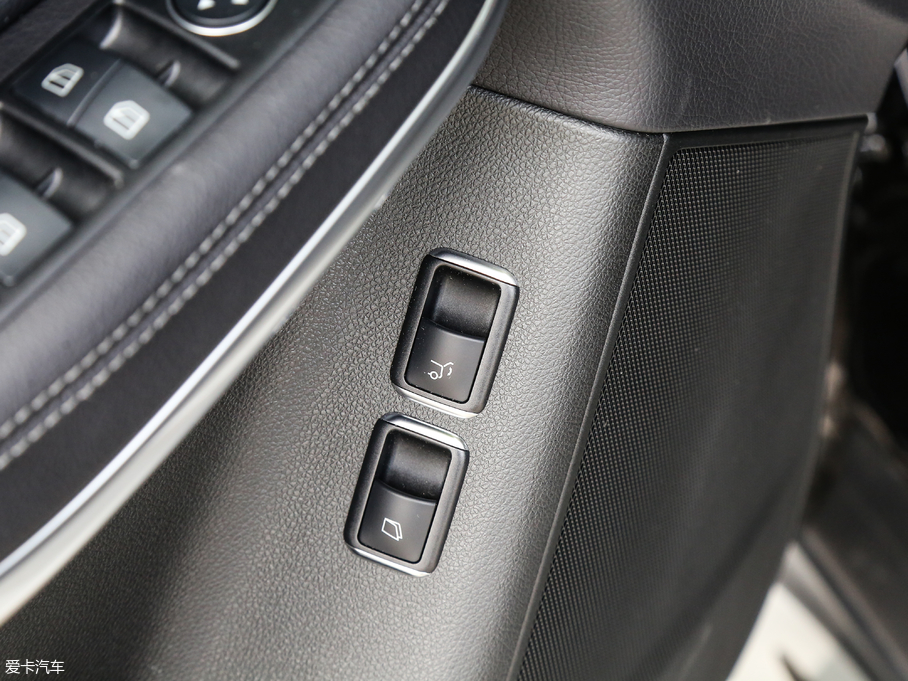 2018YGLS Ŀ GLS 500 4MATIC