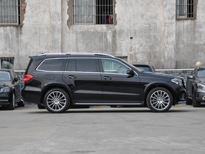 2018GLS 500 4MATIC w^