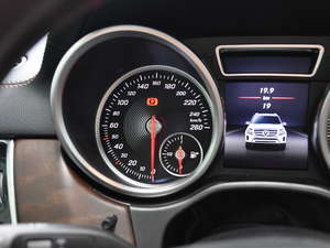 2018GLS 500 4MATIC п؅^