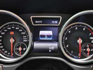 2018GLS 500 4MATIC п؅^