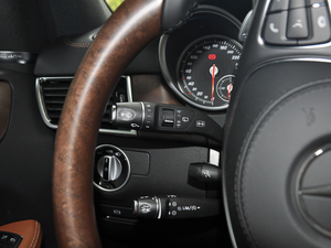 2018GLS 500 4MATIC п؅^