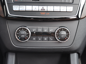 2018GLS 500 4MATIC {(dio){(dio)(ji)