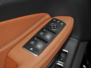 2018GLS 500 4MATIC {܇ƅ^(q)	