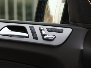 2018GLS 320 4MATIC {{