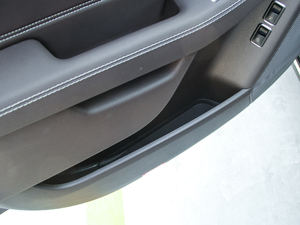 2018GLS 320 4MATIC ǰTg