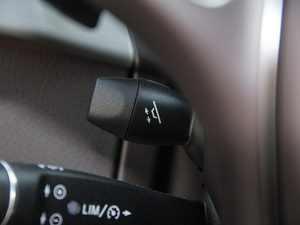 2018GLS 320 4MATIC п؅^