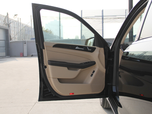 2018GLS 400 4MATIC Ӹ {λ܇T