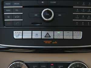 2018GLS 400 4MATIC Ӹ п؅^