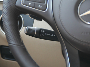 2018GLS 400 4MATIC Ӹ п؅^