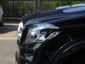 2018Ŀ GLS 400 4MATIC Ӹ ^