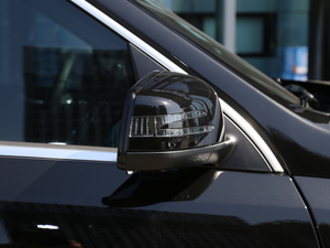 2018Ŀ GLS 400 4MATIC Ӹ ^