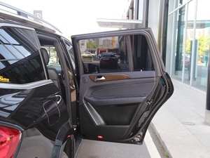 2018Ŀ GLS 400 4MATIC Ӹ g