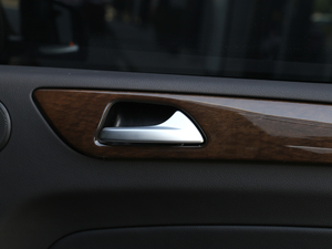 2018Ŀ GLS 400 4MATIC Ӹ g