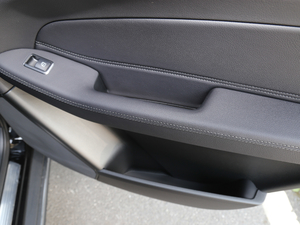 2018Ŀ GLS 400 4MATIC Ӹ g