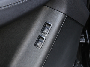 2018Ŀ GLS 400 4MATIC Ӹ п؅^(q)