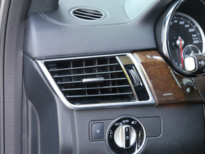 2018Ŀ GLS 400 4MATIC Ӹ п؅^(q)