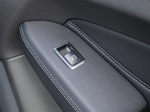 2018Ŀ GLS 400 4MATIC Ӹ п؅^(q)