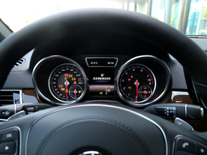 2018Ŀ GLS 400 4MATIC Ӹ x