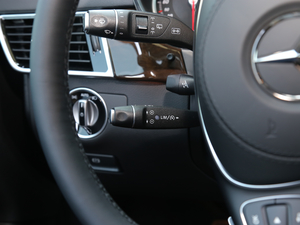 2018Ŀ GLS 400 4MATIC Ӹ п؅^(q)