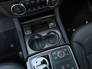 2018Ŀ GLS 400 4MATIC Ӹ п؅^