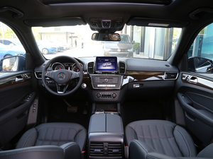 2018Ŀ GLS 400 4MATIC Ӹ п؅^