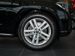 2018Ŀ GLS 320 4MATIC ݆Ȧ