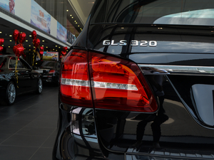 2018Ŀ GLS 320 4MATIC ^