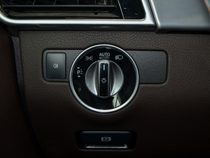 2018Ŀ GLS 320 4MATIC п؅^(q)