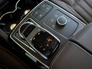 2018Ŀ GLS 320 4MATIC п؅^(q)