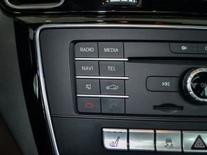 2018Ŀ GLS 320 4MATIC п؅^(q)