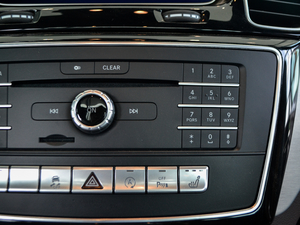 2018Ŀ GLS 320 4MATIC п؅^(q)