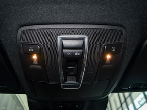 2018Ŀ GLS 320 4MATIC п؅^(q)