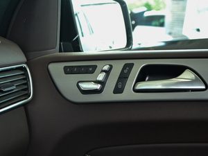 2018Ŀ GLS 320 4MATIC п؅^(q)