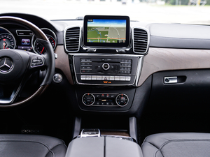 2018Ŀ GLS 500 4MATIC п_