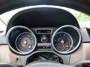 2018Ŀ GLS 500 4MATIC x