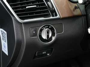 2018Ŀ GLS 500 4MATIC п؅^(q)