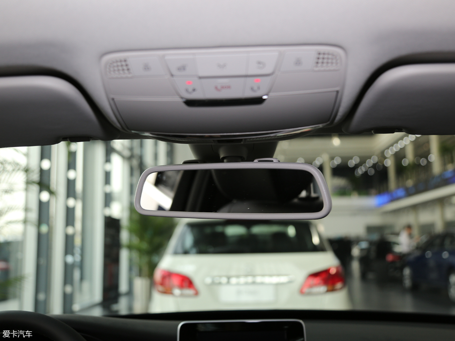 2018YC(M(jn)) C 200