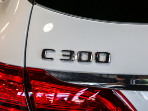 2018C 300 ^