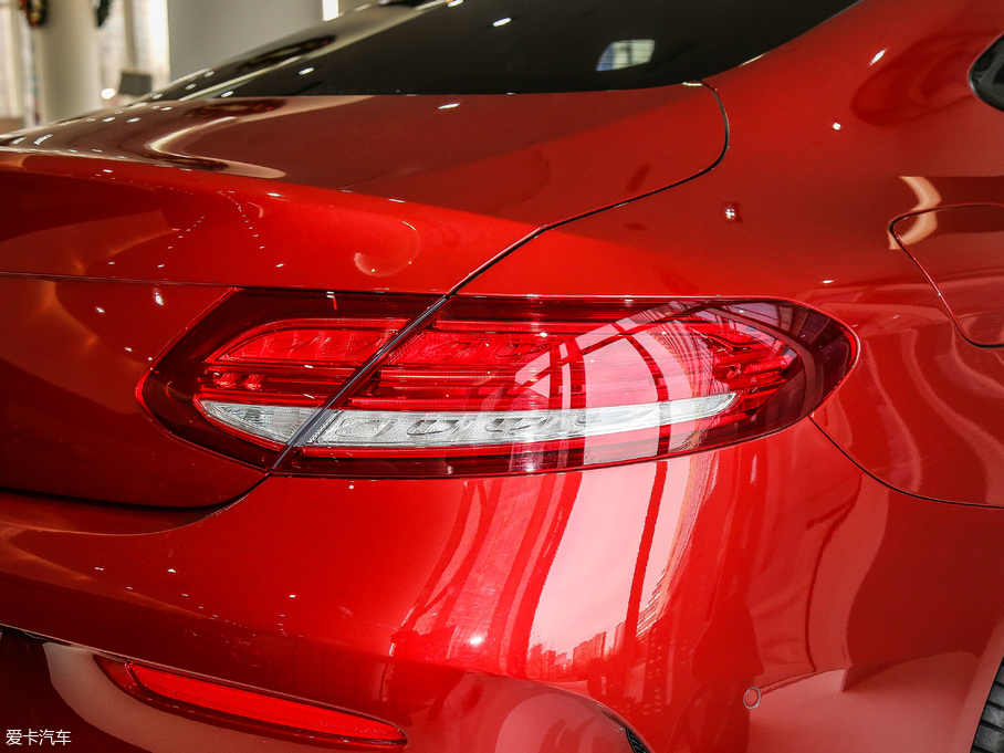 2018YCCoupe C 300 Iҹ؄e