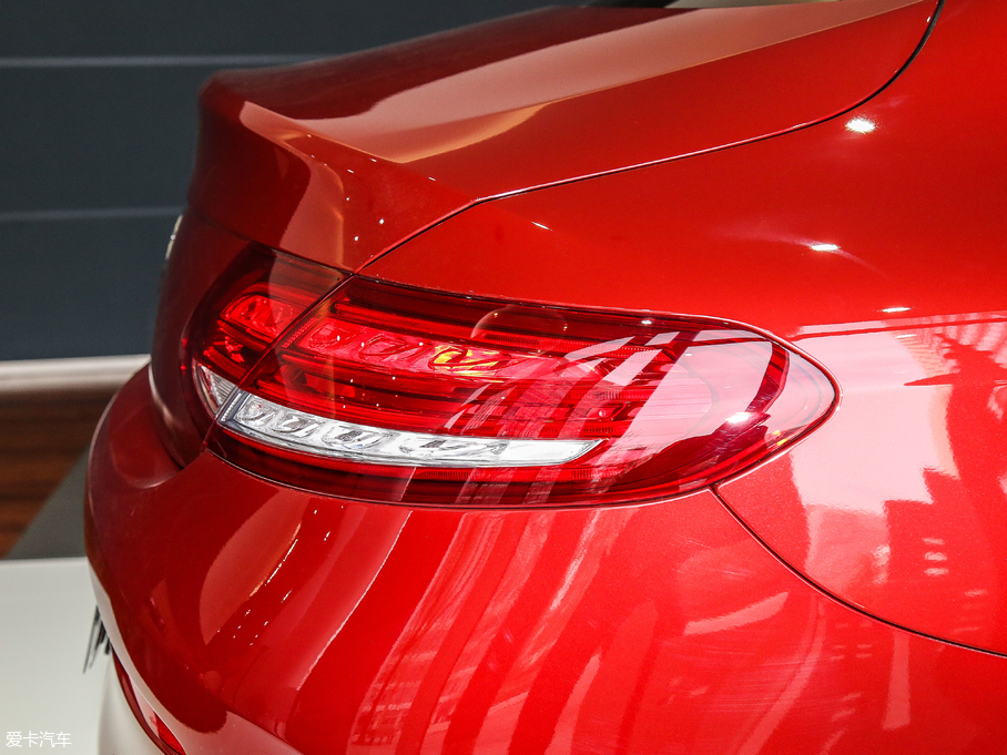 2018YCCoupe C 300 Iҹ؄e