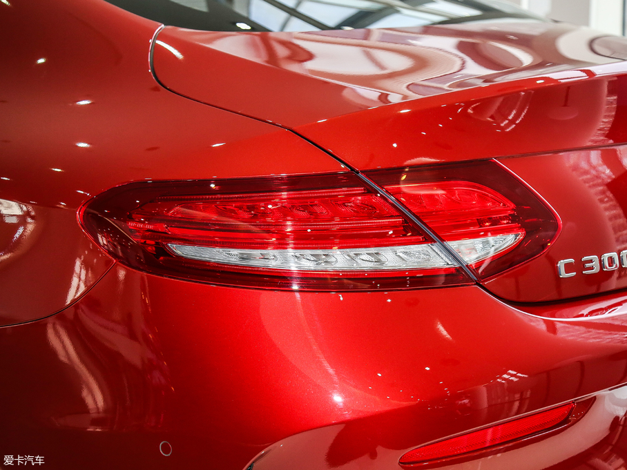 2018YCCoupe C 300 Iҹ؄e