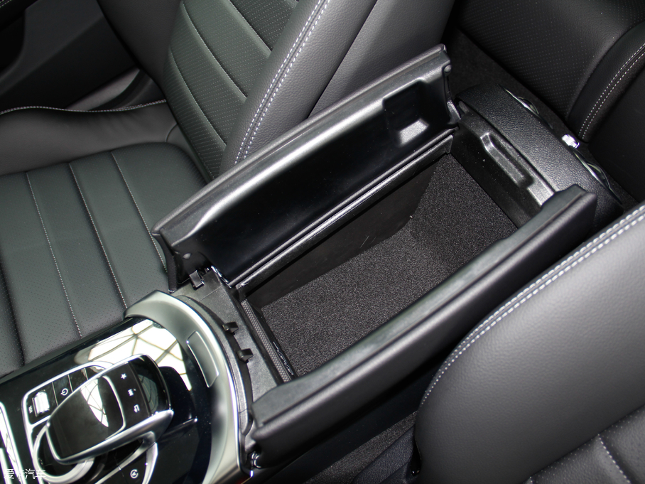 2018YCCoupe C 200 4MATIC I܇