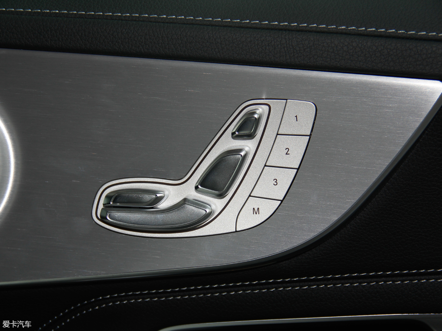 2018YCCoupe C 200 4MATIC I܇