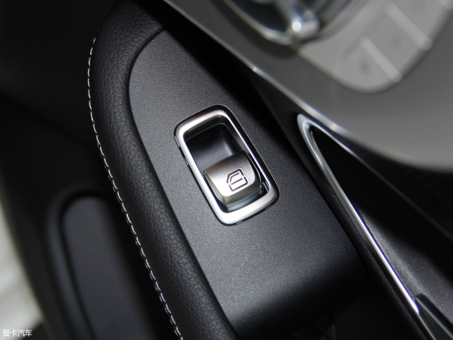 2018YCCoupe C 200 4MATIC I܇